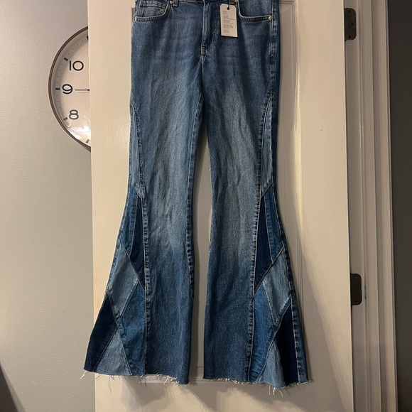 NWT Forever 21 midrise flare jeans size 27 Concert, festival, boho - Picture 2 of 11